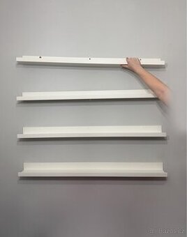 4x police IKEA Mosslanda 115 cm