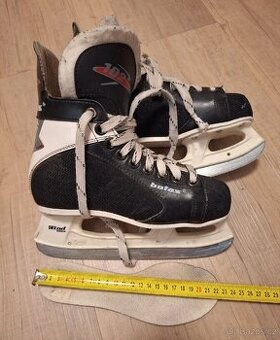 Hokejové brusle Botas vel. 22,5