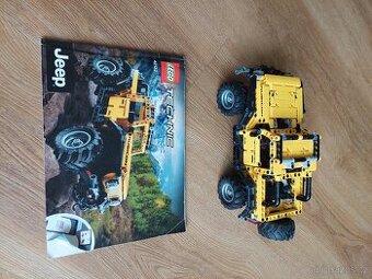 Lego Technic Jeep Wrangler 42122