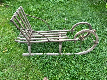 Dřevěné retro sáně