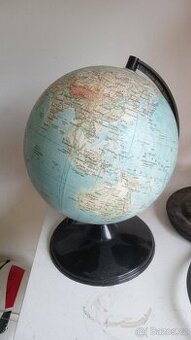 Globus malý z roku 2000