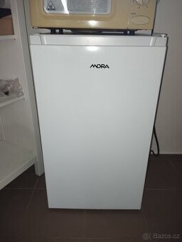 Nová lednice mora cb984w