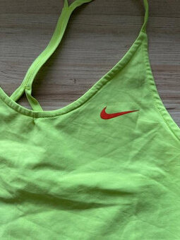 neonové tílko nike