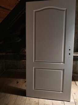 Bílé interiérové L 90