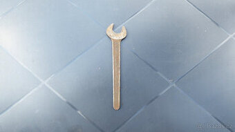 B265_ Montážní klíč plochý 17 mm, retro