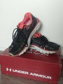 Under Armour W HOVR INFINITE 2 - Běžecké boty na Bluetooth