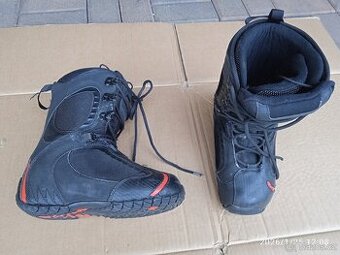 Boty na snowboard Nidecker - stélka 25 cm,.,