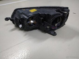 Pravé přední světlo škoda octavia 3