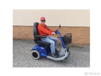 Elektrické tříkolové a čtyřkolové skútry