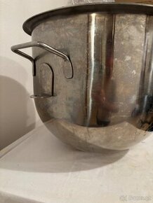 Nerezový kotlík pro mixér.