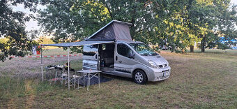 Renault Trafic II Camper Van