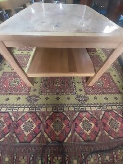 Konferenční stolek