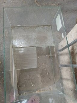 Prodam akvarium pro vodni zelvu