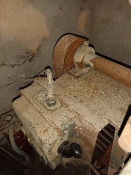 Šrotovník na obyli