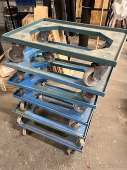 Vozík pod přepravky