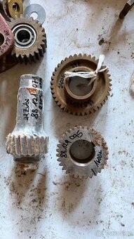 Hřídel + kola Zetor Crystal - nové