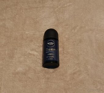 Nivea Men Deep Dry & Clean kuličkový antiperspirant 50 ml