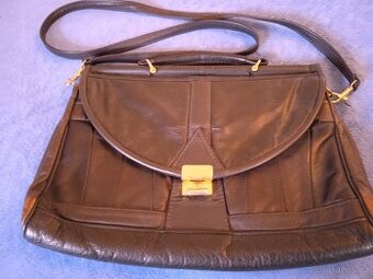 Tmavohnědá kožená kabelka