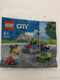Lego 30588 - dětské hřiště