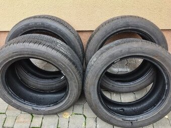 pneu 215/55R17 MG zs