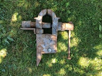 kovářský svěrák