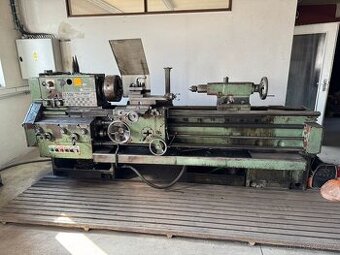 hrotový soustruh TOS SU50A