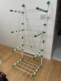 Závěsný sušák na prádlo