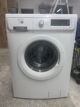 Pračka Electrolux
