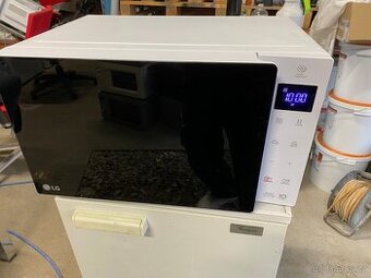 Mikrovlnná trouba mikrovlnka LG 1000w