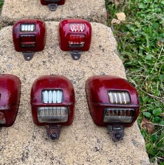 Jawa ČZ kývačka, půllitr, Velorex - zadní světla