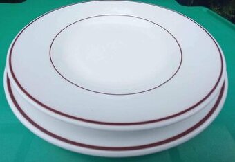 Sada talířů ,vše za 500kč