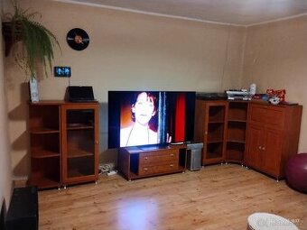 Obývací stěna 3499 kč. Jako nová.