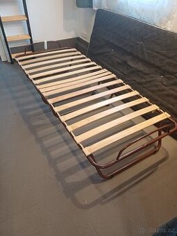 Skládací postel-přistýlka