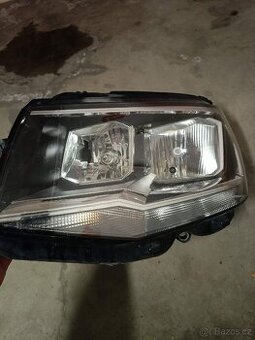 Přední levý halogenový světlomet VW t6