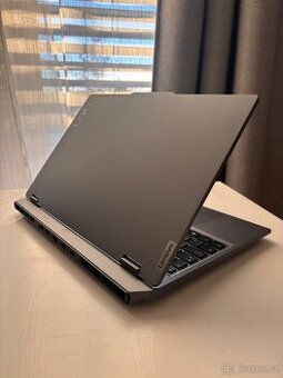 Lenovo LOQ 15IAX9 Luna Grey - Windows 11 Pro