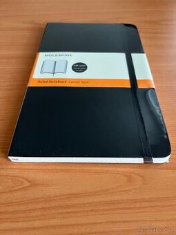 zápisník Moleskine L (13 x 21 cm), černý, nový (ve folii)