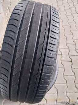 Prodám 2 x letní pneu Bridgestone 215/50/18