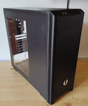 Prodám počitačivou ATX case/skřin více foto