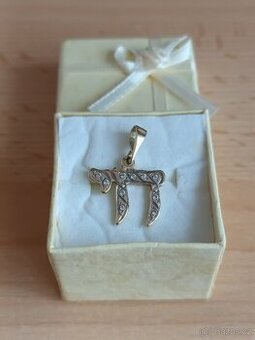 Prodám zlatý přívěšek se zirkony