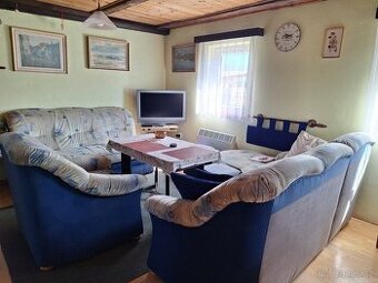 Velmi zachovalá sedačka