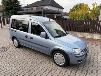 Opel Combo 1.3CDTi 55kw/2008/Automat/ČR