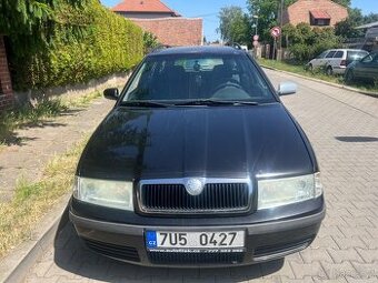 Škoda Octavia SR 1.6i 74 KW. rok 2004. Climatronic