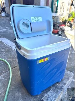 Chladicí box Sun&Fun cooler e30 na 12V a 220V
