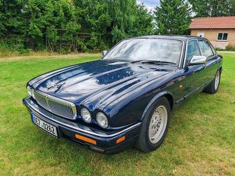 Jaguar Daimler Double Six - XJ12