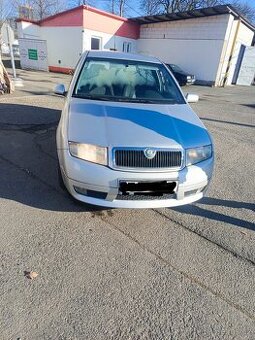 Na ND Škoda felicia 1.4 BA rok 2000 - bez dveří a předního n