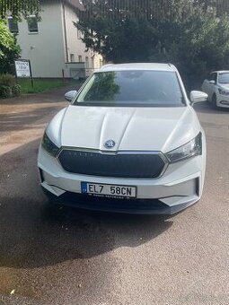 ŠKODA ENYAQ iV 60 Loft (132 kW) – V ZÁRUCE DO 2029, TOP STAV