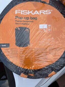 Skládací koš Fiskars 56 l