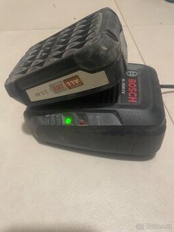 Nabíječka s baterii Bosch 18V 2.5 Ah