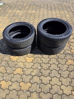 Prodám letní pneu Bridgestone  R20