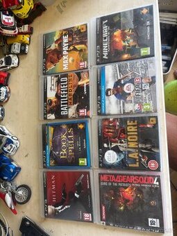 Prodám hry na PS3– GTA V, Minecraft, Skate 3